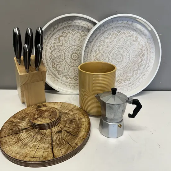 Ombre Home Serving Trays, Placemats, Knives & Knife Block Etc